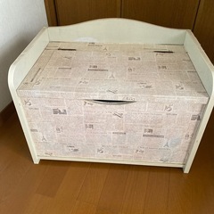 おもちゃ箱　