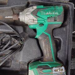 マキタ充電式インパクトドライバーM697Dの画像