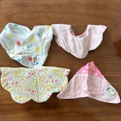 ベビー　スタイ　女の子　セット
の画像