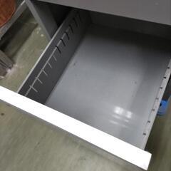 スチールキャビネットの画像