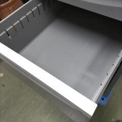 スチールキャビネットの画像