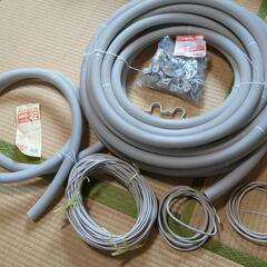 PF管　PF管両サドル　SF-22J LANケーブル（Cat5e）新品　配管の画像
