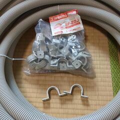 PF管　PF管両サドル　SF-22J LANケーブル（Cat5e）新品　配管の画像