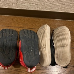 子供用シューズ16cmの画像