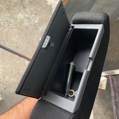 MH23S 肘置き収納　破損無し の画像