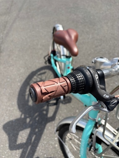 20インチ、ルイガノ、子供用自転車、アクアマリン、サビ少々。ハンドル