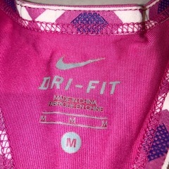 NIKE Dri-FIT ロング丈 エプロン風タンクトップ ピンクの画像