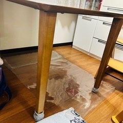 ダイニングテーブル　椅子付きの画像