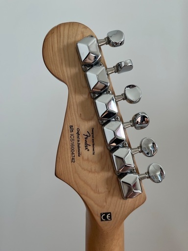 Squier by Fender mini Stratocaster スクワイヤー ミニ フェンダー ミニエレキギター　キッズギター