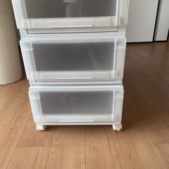 衣装ケースの画像