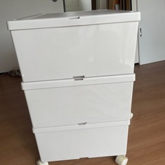 衣装ケースの画像