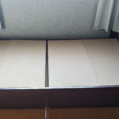 シングルBOXベッド コンセント1個