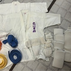 空手　子供用道着、防具一式　二組セット