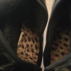 エナメルブーツの画像