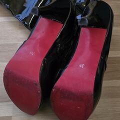 エナメルブーツの画像