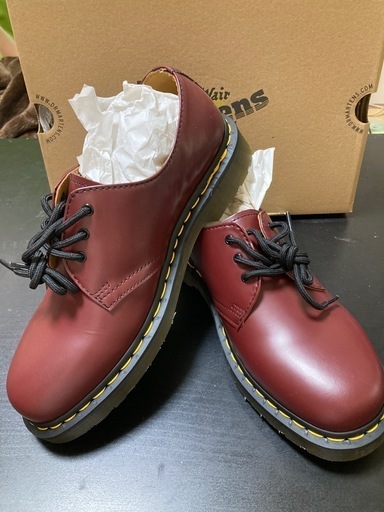 未使用品　ドクターマーチン　3ホール　レッド