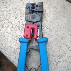 LANケーブルコネクタ接続工具