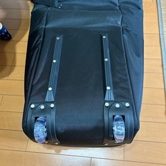 スキースノボ収納移動ケースの画像