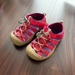 KEEN サンダル