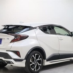 スタイリッシュSUVが入荷しました！！の画像