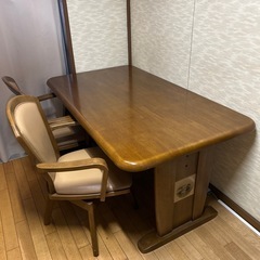 テーブル&回る椅子4脚セット