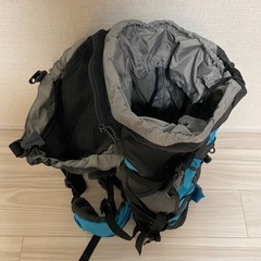 Columbia リュックサック 50L ブラック×ブルー　登山の画像