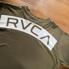 RVCA☆カーキ　半袖Tシャツ　Sの画像