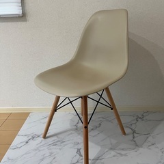 イームズ風チェア 美品 グレージュ ベージュ 椅子