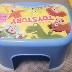 お菓子付 ステップ台　2段　トイ・ストーリー　耐荷重100kgの画像