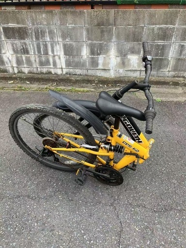 26インチ折り畳み式6段変速機付きマウンテンバイクです。