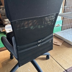 バウヒュッテ/ゲーミングチェア黒の画像