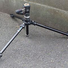 Manfrotto マンフロット 三脚 055C と雲台 141RC 付き (Alcatraz Manfrotto マンフロット 三脚 055C と雲台 141RC 付き (Alcatraz