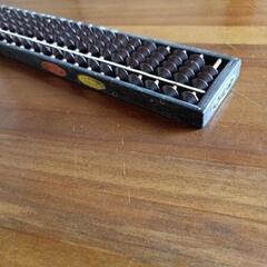 木製　そろばんの画像
