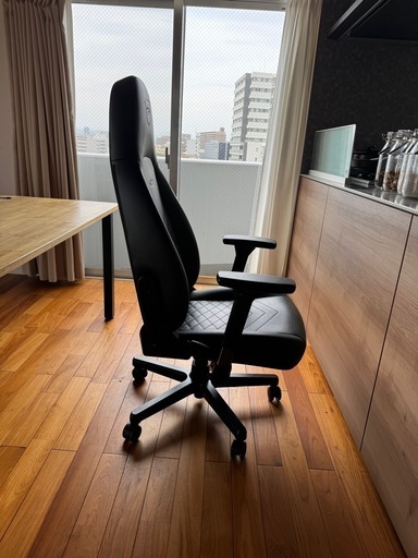 【購入時7.5万円】美品 ドイツブランドNoblechairsゲーミングチェア