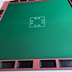 折りたたみ式麻雀台の画像