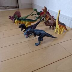 恐竜フィギュア　マット付き恐竜おもちゃの画像