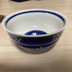 丼の器４枚　平皿２枚　セットの画像