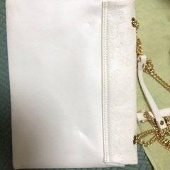 【新品】白いカバンレディースの画像
