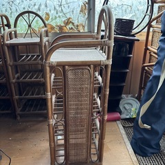ラタン製シューズラック２つの画像
