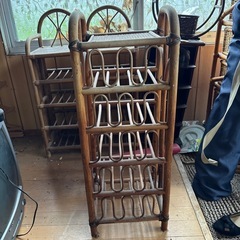 お取引き相手決まりました　ラタン製シューズラックの画像