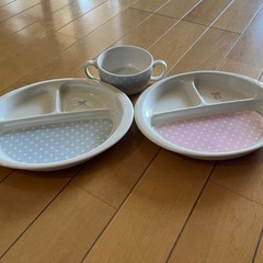 子供用食器の画像