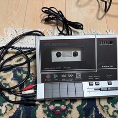 富士通FM-NEW7 カセットレコーダー、モニター変換器（VGA）付き