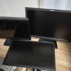 モニター 3枚の画像