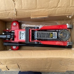 油圧式　フロアジャッキ　最大2t/揚げ幅約140mm〜約330mm