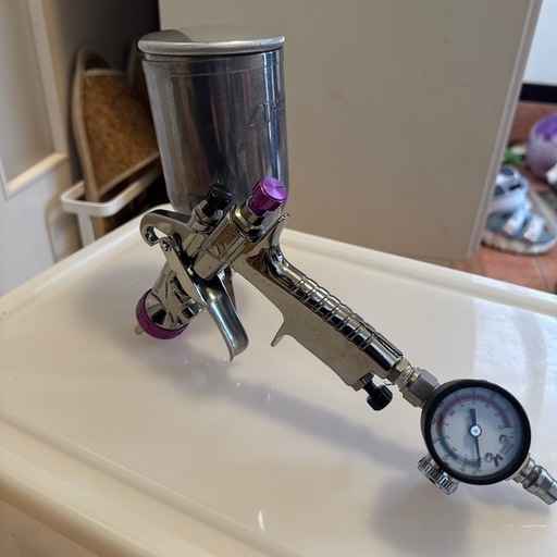 スプレーガン　アネスト岩田　極みRT 口径1.3