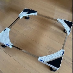 【未使用】洗濯機置き台 高さ13~17cm 幅/奥行45〜69cm DEWEL かさ上げ台 底あげ 目盛り付き ドラム式対応 4足タイプ 耐荷重500kg 水平器 騒音対策 振動軽滅 移動/掃除便利の画像