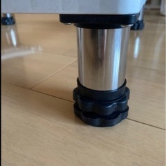 【未使用】洗濯機置き台 高さ13~17cm 幅/奥行45〜69cm DEWEL かさ上げ台 底あげ 目盛り付き ドラム式対応 4足タイプ 耐荷重500kg 水平器 騒音対策 振動軽滅 移動/掃除便利の画像