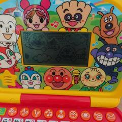 アンパンマンのパソコンの画像