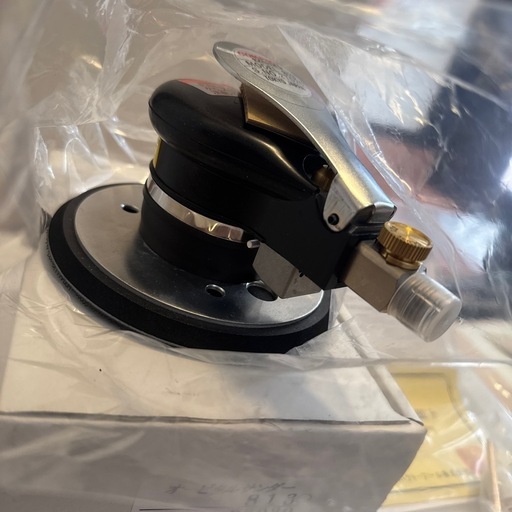 新品　未使用　コンパクトツール　オービタルサンダー813