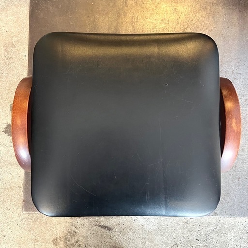 《売約済》【武蔵小山店】 秋田木工 剣持勇 スタッキングスツール スタッキング　スツール　チェア　イス　椅子　曲木　曲げ木　レトロ　ビンテージ　アンティーク　クラシック　ブナ材